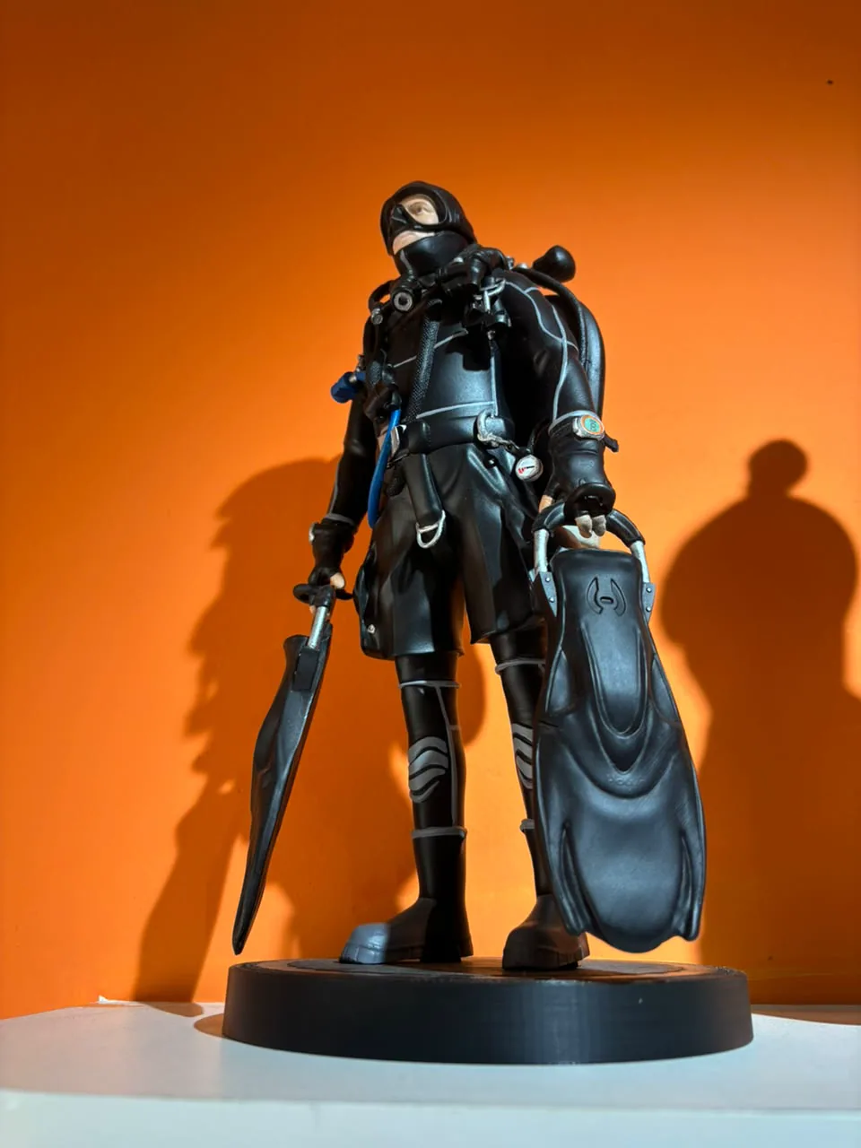 Escultura de mergulhador produzida pela Casa 3D